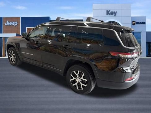 Used 2023 Jeep Grand Cherokee L Limited w/ Trailer Tow Group (B) AWD/4WD image 4