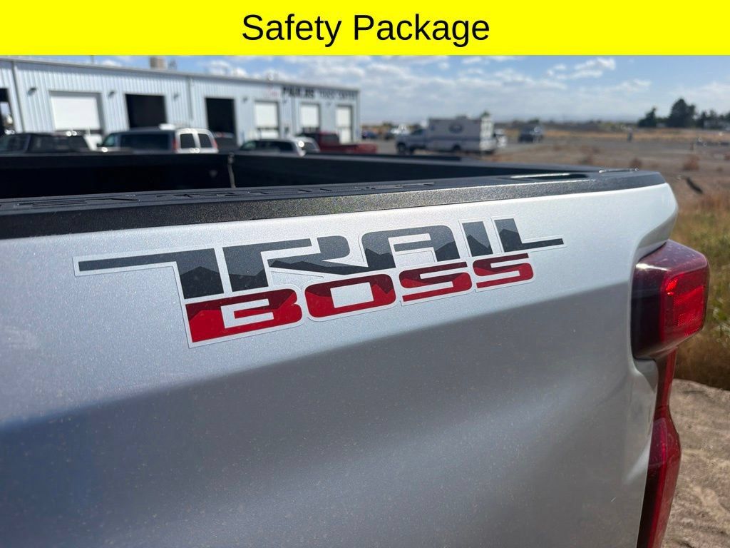 Used 2021 Chevrolet Silverado 1500 LT Trail Boss AWD/4WD image 12