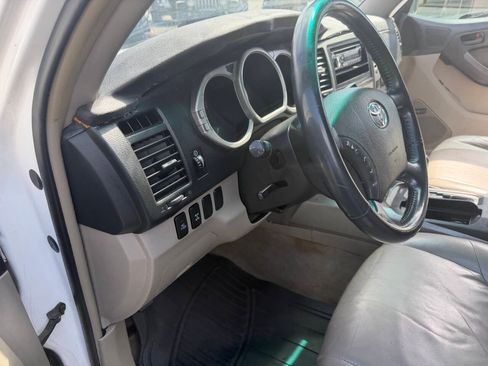 Used 2014 GMC Sierra 1500 SLT w/ SLT Crew Cab Value Package AWD/4WD image 30