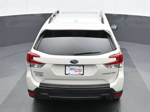 Used 2023 Subaru Forester Premium AWD/4WD image 21