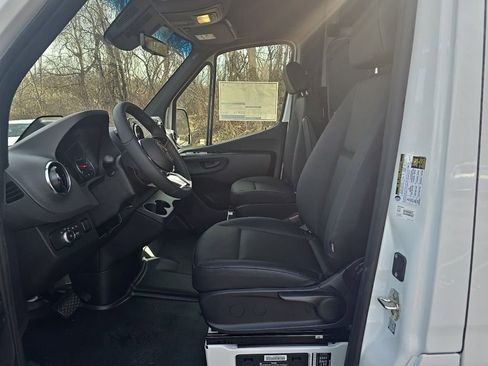 New 2025 Mercedes-Benz Sprinter 3500 image 9