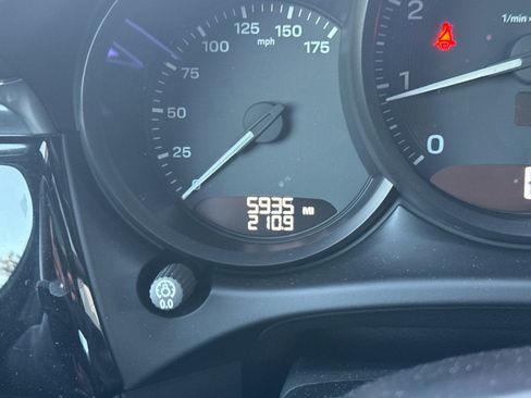 Used 2025 Porsche Macan image 26