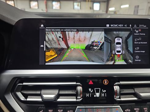 Used 2021 BMW 330i Sedan w/ Premium Package image 24