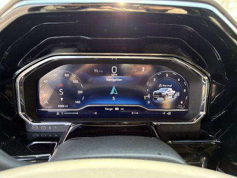 Used 2025 Chevrolet Silverado 1500 ZR2 w/ Technology Package image 26