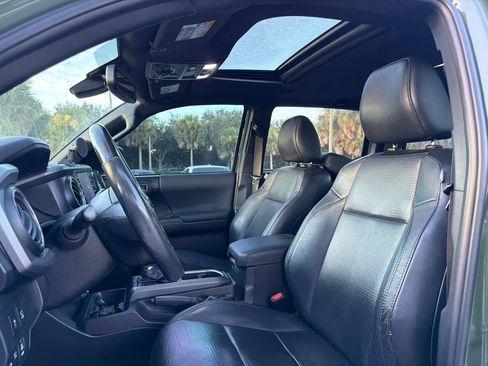 Used 2021 Toyota Tacoma 4x4 Double Cab image 6