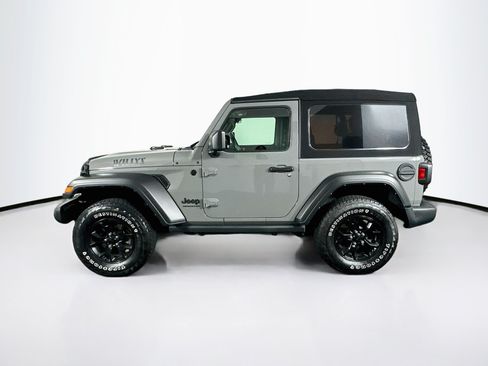 Used 2021 Jeep Wrangler Sport AWD/4WD image 4
