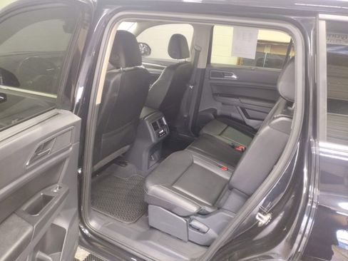 Used 2019 Volkswagen Atlas SE w/ Towing Package image 31
