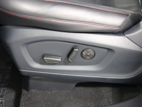 Used 2025 Ford Explorer ST image 23