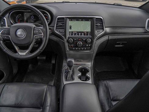 Used 2018 Jeep Grand Cherokee Limited image 25
