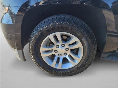 Used 2018 Chevrolet Tahoe LT image 19