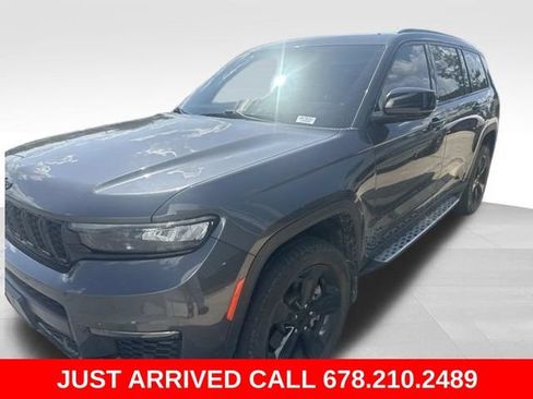 Used 2022 Jeep Grand Cherokee L Limited w/ Luxury Tech Group II RWD image 1