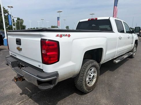 Used 2015 Chevrolet Silverado 2500 LT w/ LT Convenience Package AWD/4WD image 5
