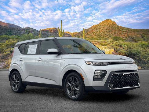 Certified 2021 Kia Soul EX FWD image 2