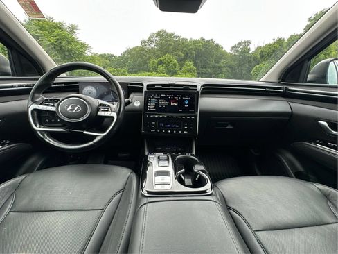 Certified 2023 Hyundai Tucson Limited AWD/4WD image 27