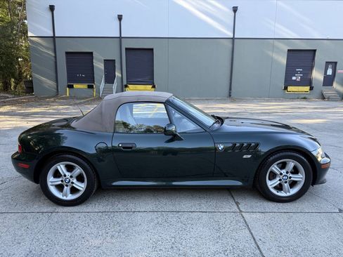 Used 2000 BMW Z3 2.5i RWD image 3