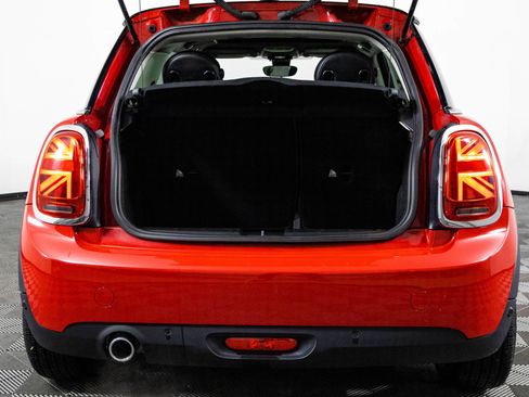 Used 2020 MINI Cooper 2-Door Hardtop image 34