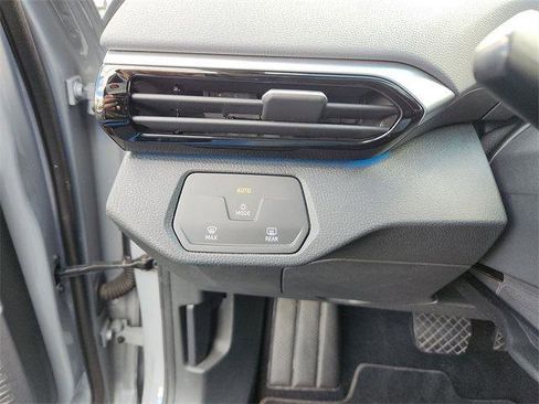 Certified 2022 Volkswagen ID.4 Pro image 25