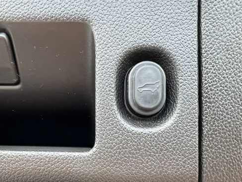 Used 2019 GMC Yukon SLE w/ SLE Value Package AWD/4WD image 36