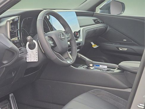 New 2026 Lexus TX 500h AWD image 20