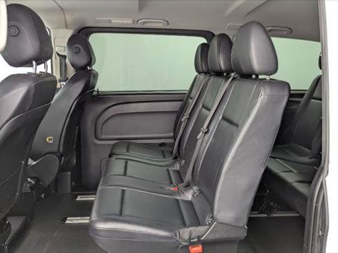 Used 2016 Mercedes-Benz Metris Passenger image 16