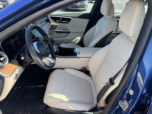 Used 2025 Mercedes-Benz C 300 Sedan image 16