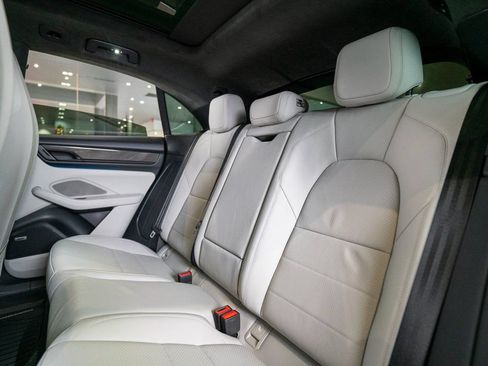 New 2025 Porsche Macan Turbo Electric AWD/4WD image 40
