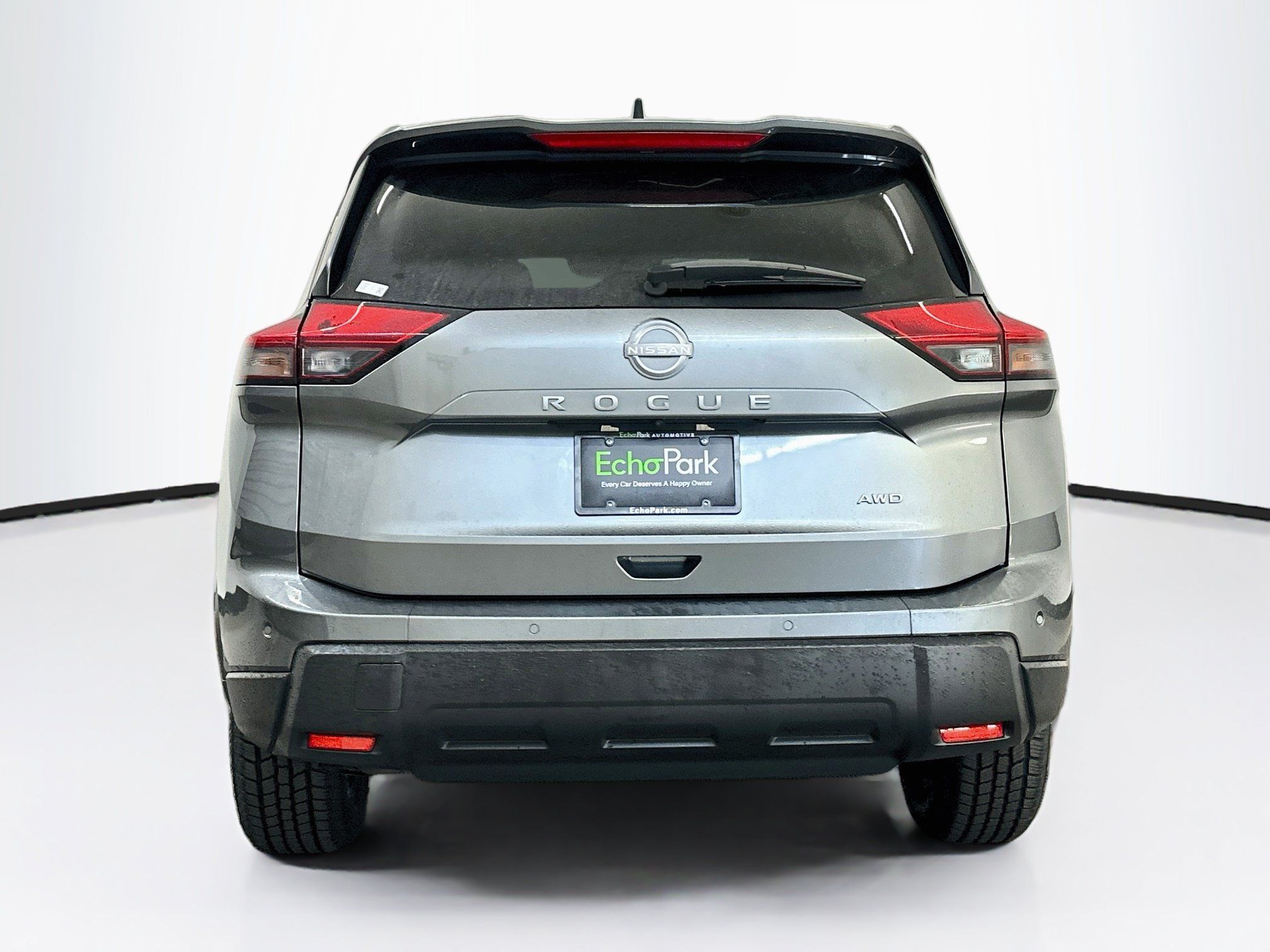 Used 2025 Nissan Rogue S AWD/4WD image 7