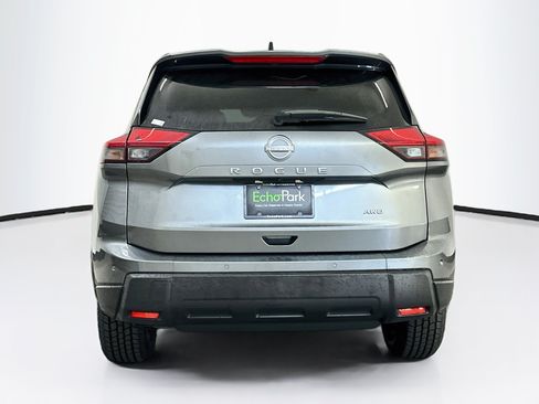 Used 2025 Nissan Rogue S AWD/4WD image 7
