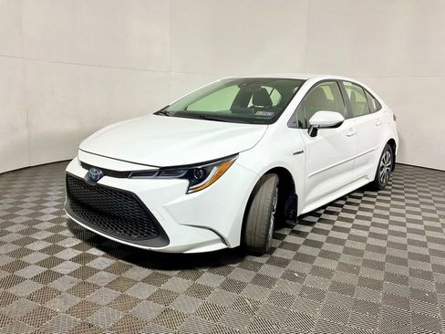 Used 2021 Toyota Corolla LE image 8