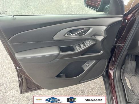 Used 2023 Chevrolet Traverse LT w/ LPO, Floor Liner Package AWD/4WD image 11