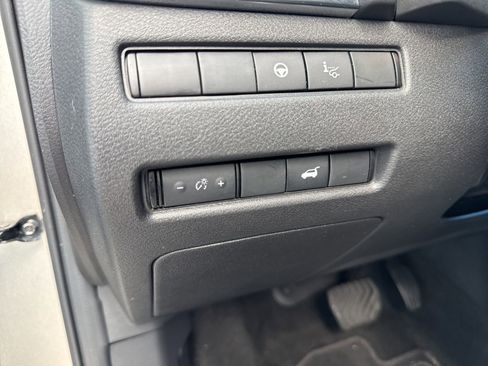 Used 2021 Nissan Rogue Platinum AWD/4WD image 19