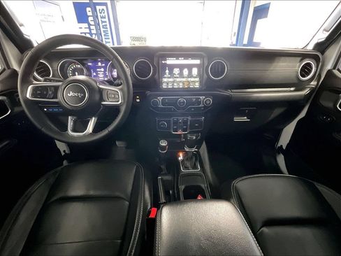 Used 2023 Jeep Wrangler Unlimited Sahara AWD/4WD image 21