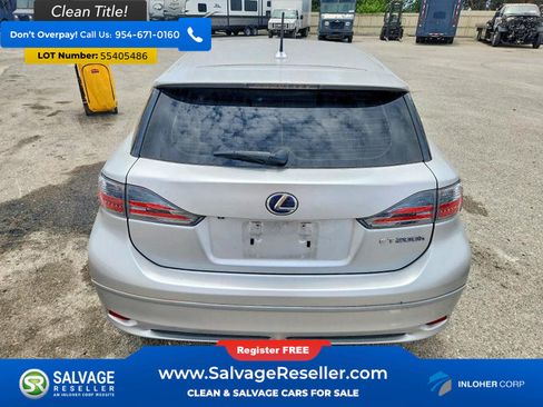 Used 2013 Lexus CT 200h w/ Premium Pkg w/Navigation FWD image 8