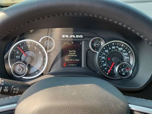 Used 2022 RAM 1500 Big Horn RWD image 12