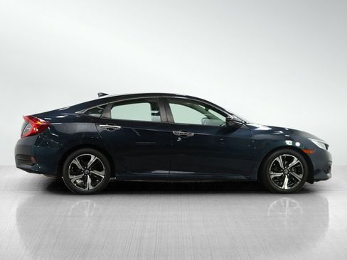 Used 2016 Honda Civic Touring image 6