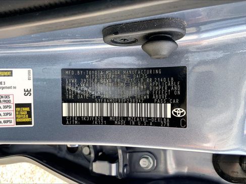 Used 2025 Toyota Corolla LE FWD image 36