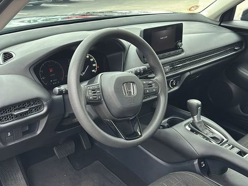 Used 2023 Honda HR-V LX image 23