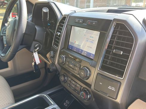Used 2020 Ford F150 XLT w/ Equipment Group 302A Luxury AWD/4WD image 15