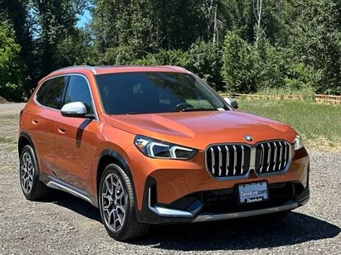 Used 2024 BMW X1 xDrive28i w/ Premium Package AWD/4WD image 2