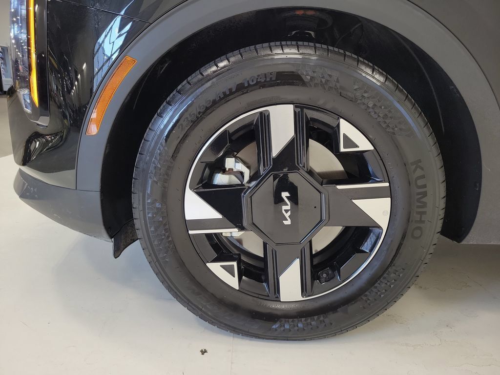 Used 2026 Kia Sportage LX FWD image 9