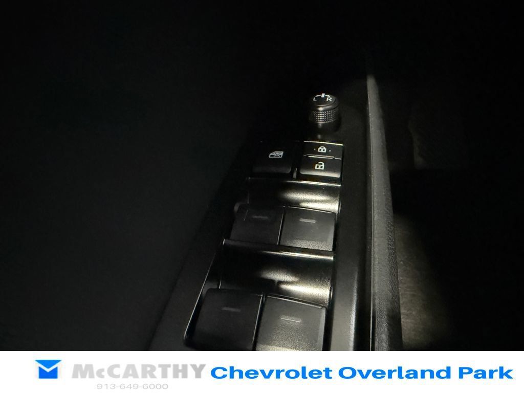 Used 2025 Toyota Camry SE w/ Multimedia Upgrade Package AWD/4WD image 16