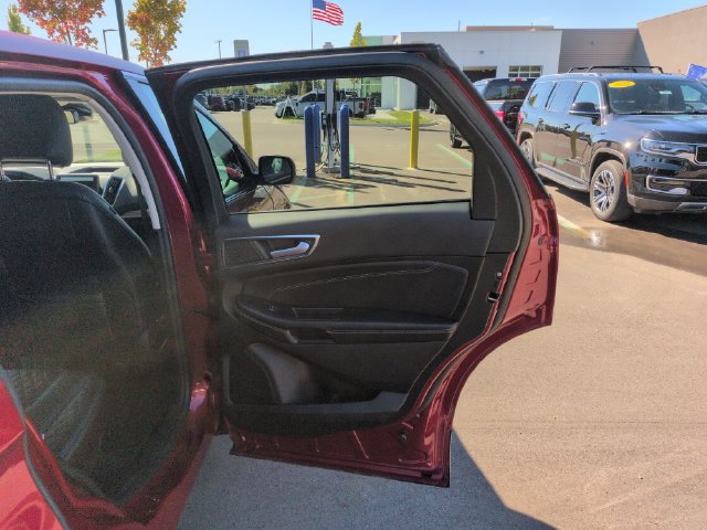 Certified 2024 Ford Edge Titanium AWD/4WD image 16