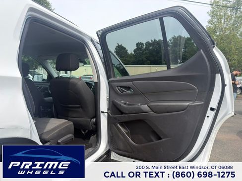 Used 2018 Chevrolet Traverse LT AWD/4WD image 17