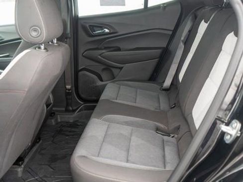 Used 2024 Chevrolet Trax RS image 12