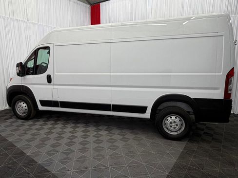 Used 2023 RAM ProMaster 2500 FWD image 5