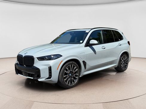 Used 2024 BMW X5 xDrive50e w/ M Sport Package AWD/4WD image 1
