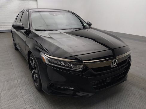 Used 2018 Honda Accord Sport image 14
