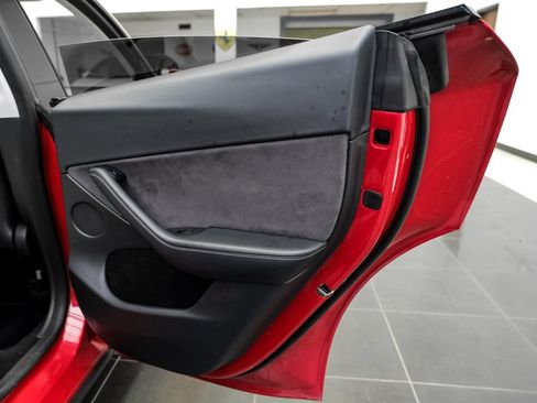 Used 2023 Tesla Model Y AWD image 43