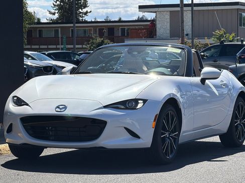 New 2026 MAZDA MX-5 Miata Grand Touring w/ Weather Package RWD image 8