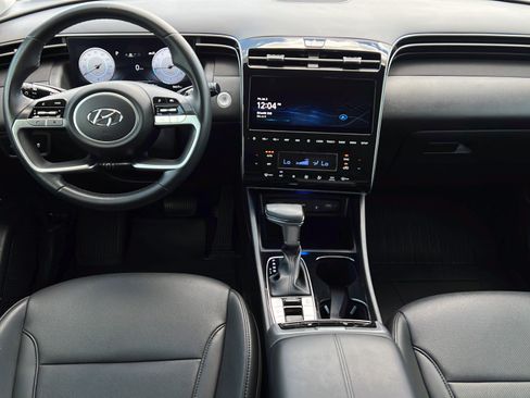 Certified 2024 Hyundai Tucson SEL w/ Convenience Package FWD image 11